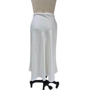 Nine West Polyester Satin Skirt Fully Lined Vanilla Sz XL Never worn NWOT